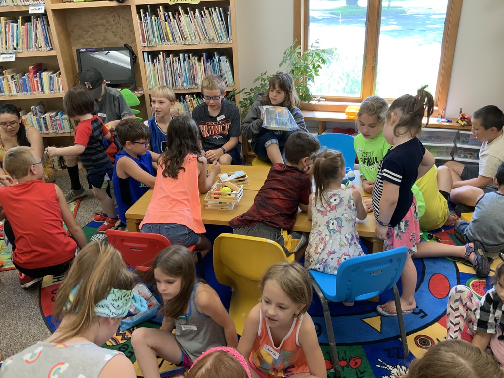 Kids in library